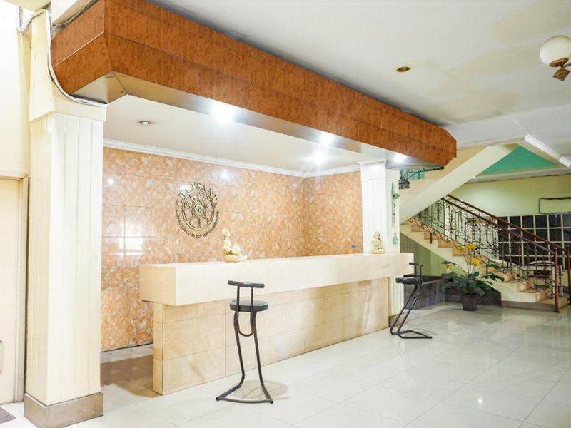 Oyo 2085 Chrysanta Hotel Бандунг Экстерьер фото