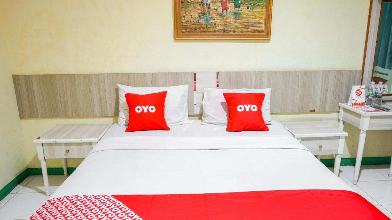 Oyo 2085 Chrysanta Hotel Бандунг Экстерьер фото